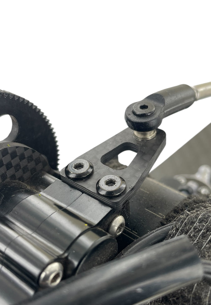 3MM DR10 TOP WHEELIE BAR MOUNT
